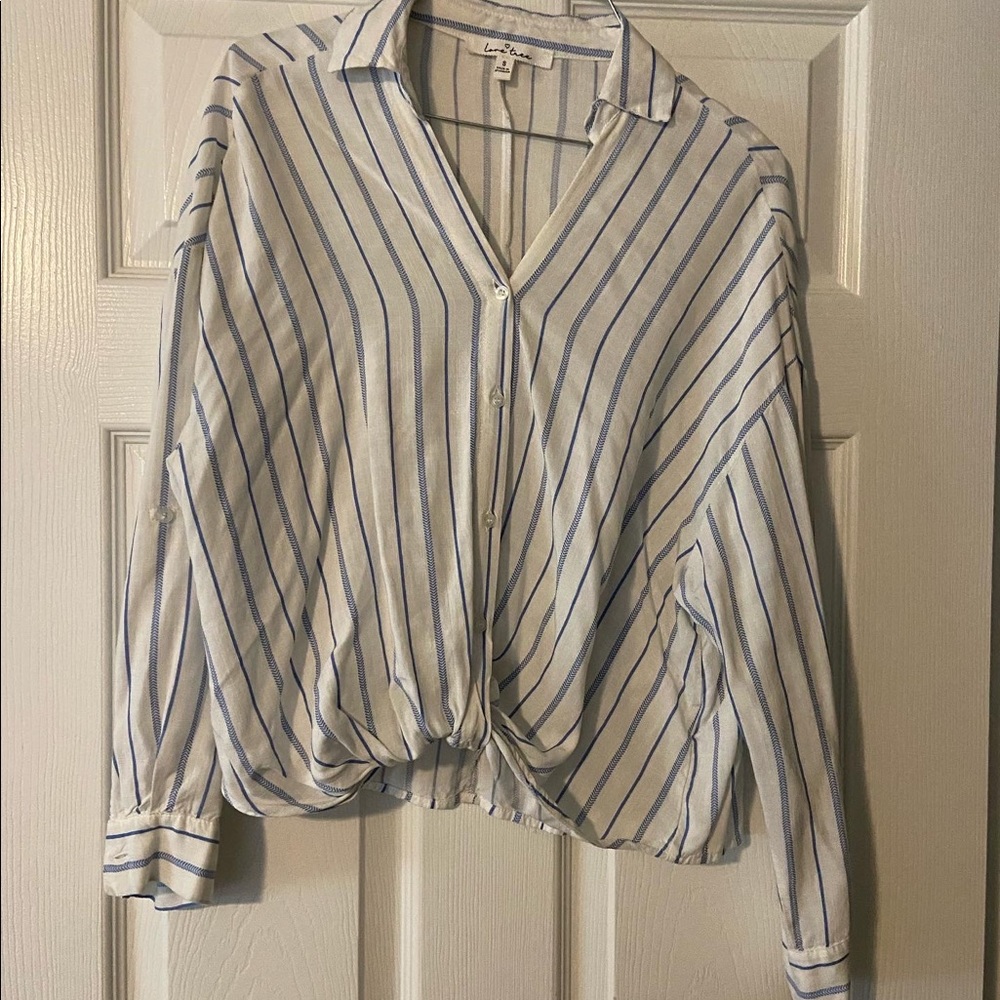 NEVER WORN Women’s Love Tree Button Down Crop Top